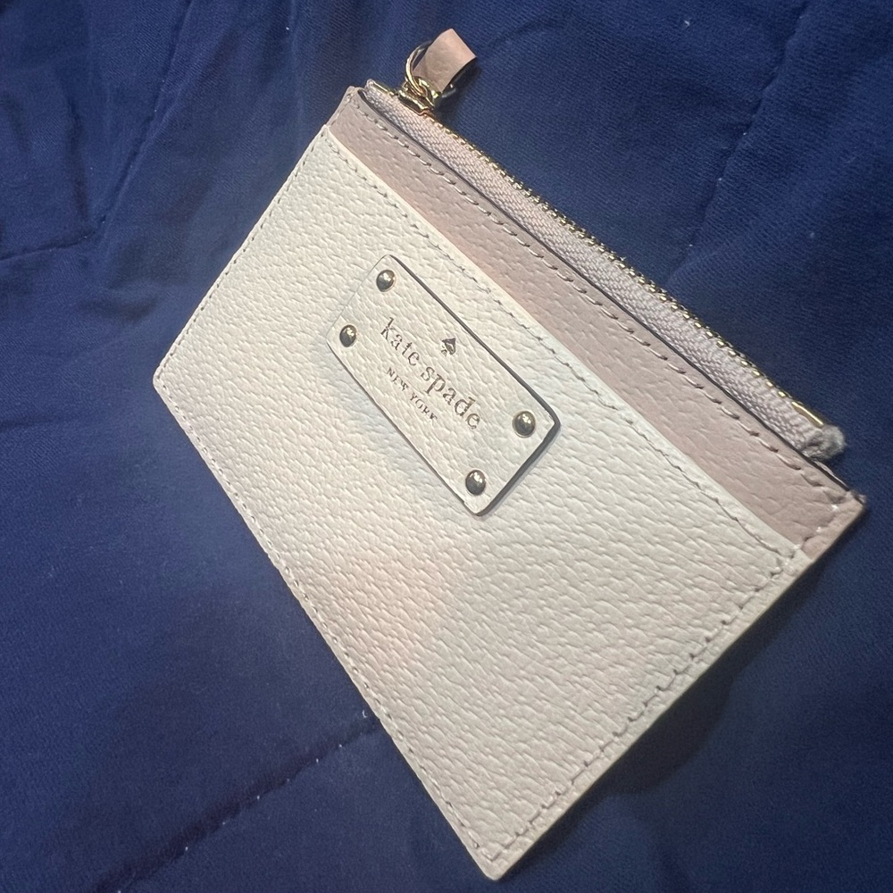 Kate Spade ♠️  Cardholder - Picture 2 of 4